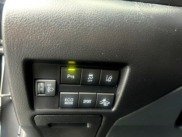 2023年Toyota Yaris 1.5豪華 新車保固中~方向盤快控/免鑰匙啟動/定速巡航  第9張相片