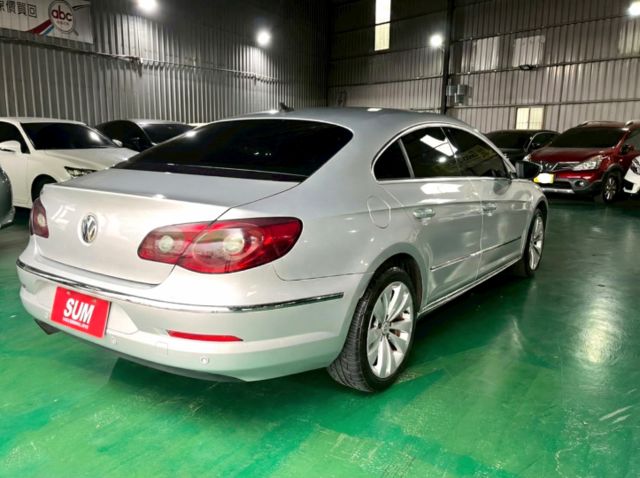 2009年Volkswagen Passat CC 2.0 柴油車 免鑰匙啟動/雙前座電動椅/恆溫空調  第10張相片