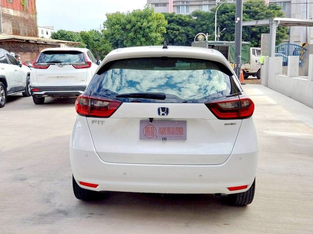 2022年Honda Fit e：HEV油電版 免鑰匙啟動/ACC主動跟車/車道偏離警示系統  第16張相片