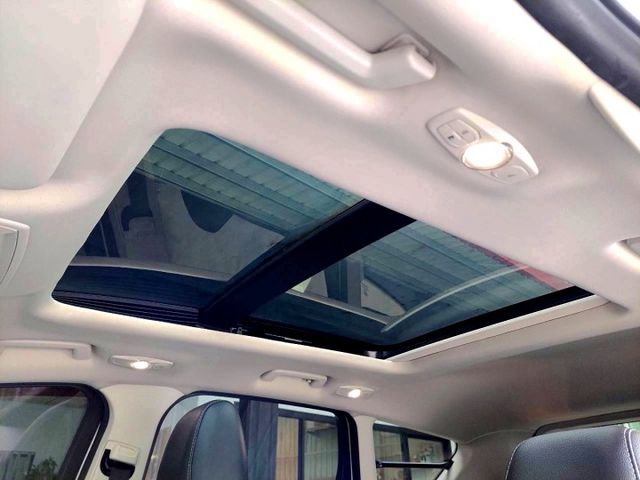 2019年Ford Kuga 1.5 ACC主動跟車/全景天窗/電動尾門/免鑰匙啟動/盲點偵測  第11張相片