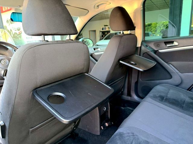 2011年Volkswagen Tiguan 2.0 TSI 分區溫控/後座出風口/衛星導航/倒車顯影  第7張相片