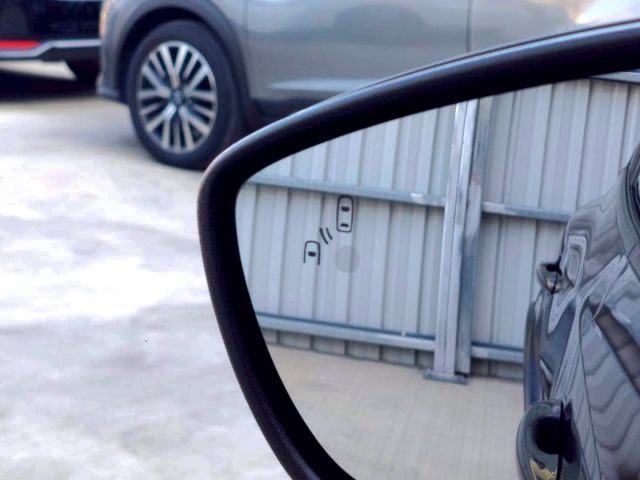 2021年Ford Focus Active 任性版 抬頭顯示器/駕駛座電動調整/衛星導航/免鑰匙啟動  第10張相片