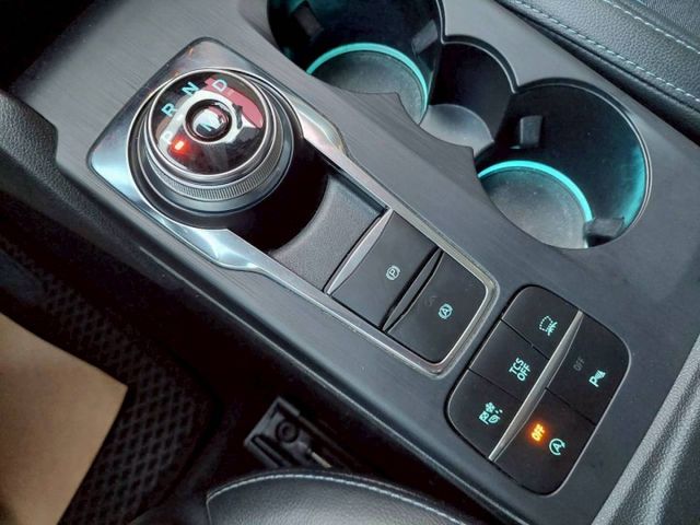 2021年Ford Focus Active 任性版 抬頭顯示器/駕駛座電動調整/衛星導航/免鑰匙啟動  第15張相片