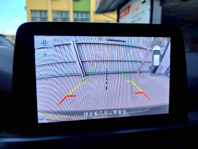 2021年Ford Focus Active 任性版 抬頭顯示器/駕駛座電動調整/衛星導航/免鑰匙啟動  第18張相片