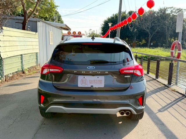 2021年Ford Focus Active 任性版 抬頭顯示器/駕駛座電動調整/衛星導航/免鑰匙啟動  第20張相片
