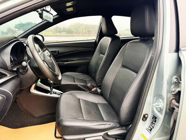 2020年Toyota Yaris 1.5經典 原廠保養~僅跑6萬~循跡防滑/倒車顯影/ISOFIX兒童安全椅固定  第5張相片