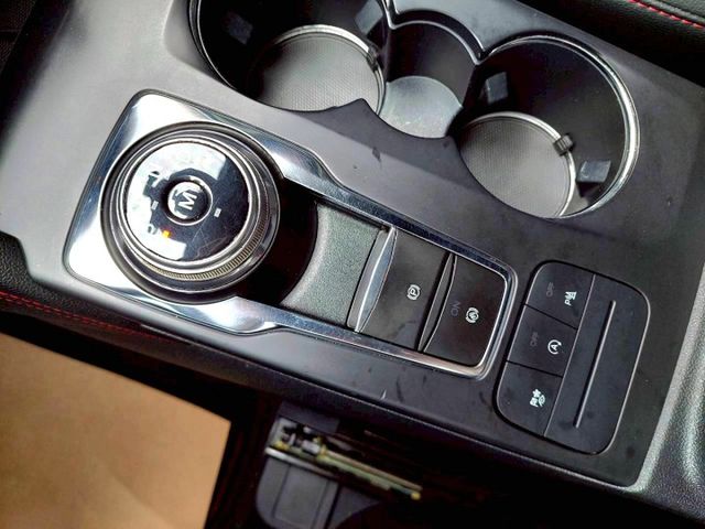 2021年Ford Kuga AWD ST-Line X 原廠保養紀錄~環景影像/全景天窗/足踢感應式尾門  第16張相片