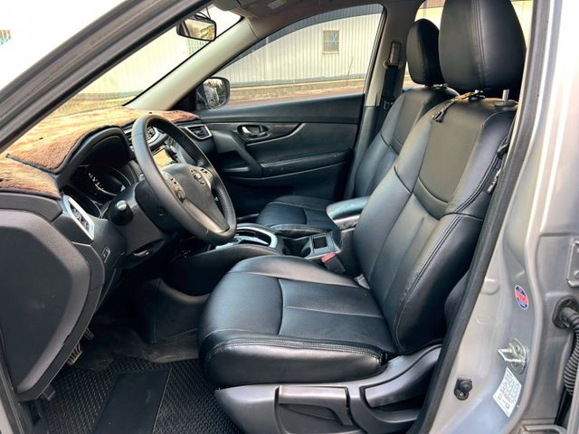 2015年Nissan X-Trail 2.0 全車原鈑件~定速巡航/免鑰匙啟動/倒車顯影  第5張相片
