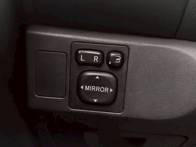 2007年Toyota Yaris 1.5 G 便宜代步車~多功能小車! 方向盤快控/抬頭顯示器/音響主機  第9張相片