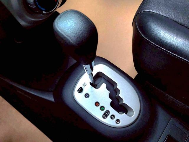 2007年Toyota Yaris 1.5 G 便宜代步車~多功能小車! 方向盤快控/抬頭顯示器/音響主機  第11張相片