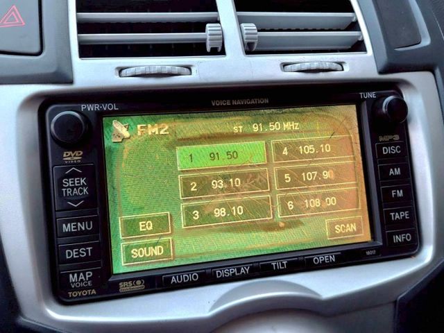 2007年Toyota Yaris 1.5 G 便宜代步車~多功能小車! 方向盤快控/抬頭顯示器/音響主機  第12張相片