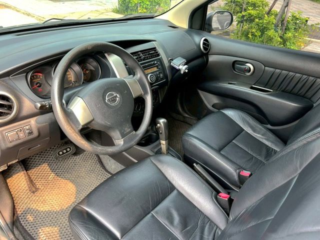 2011年Nissan Livina 1.6 全車原鈑件~好開好養小資族首選!!  第5張相片