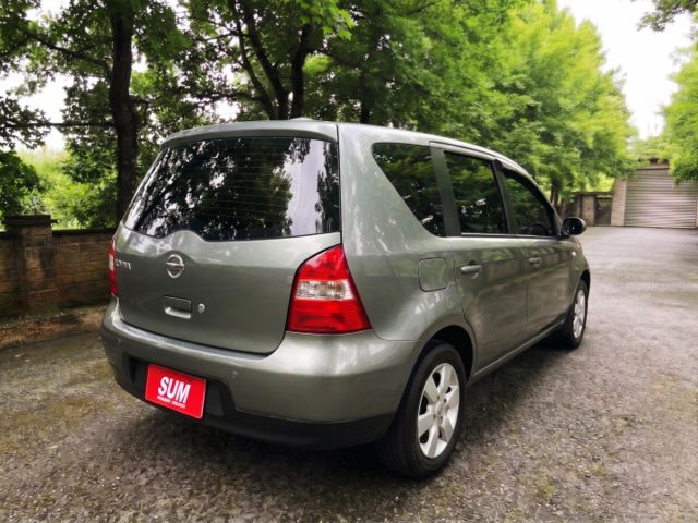 2011年Nissan Livina 1.6 全車原鈑件~好開好養小資族首選!!  第10張相片