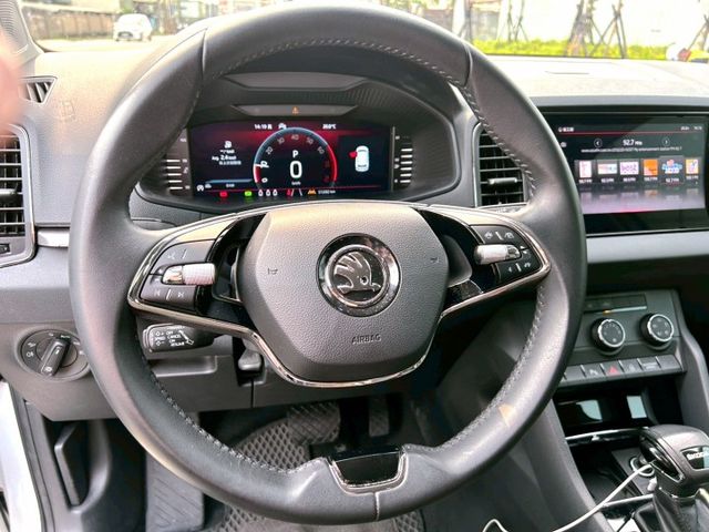 2023 Skoda Karoq 1.5 新雪山版 原廠保固中~ACC主動跟車/電動尾門/免鑰匙啟動  第7張相片