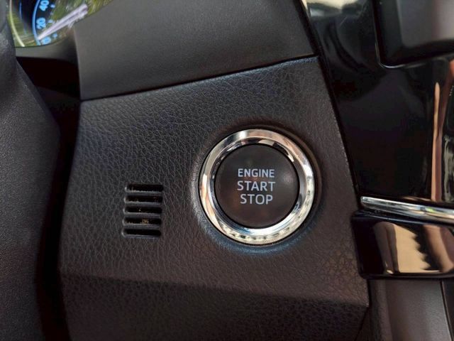 2013年Toyota Corolla Altis Z版 僅跑8萬~免鑰匙啟動/換檔撥片/電動天窗  第8張相片