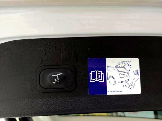 2019年Ford Kuga 1.5 ACC主動跟車/全景天窗/電動尾門/免鑰匙啟動/盲點偵測  第12張相片