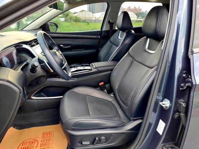 2022年Hyundai Tucson L GLT-B 原廠保養~全景天窗/電動尾門/ACC主動跟車  第5張相片