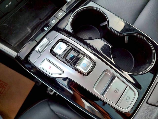 2022年Hyundai Tucson L GLT-B 原廠保養~全景天窗/電動尾門/ACC主動跟車  第17張相片