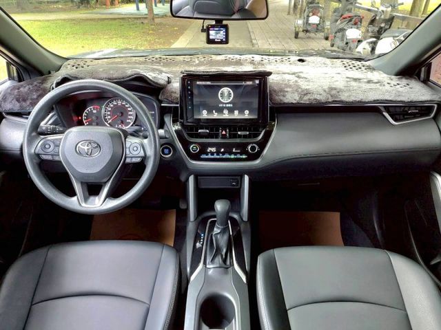2022年Toyota Corolla Cross 汽油豪華 免鑰匙啟動/ACC主動跟車/藍芽通訊  第4張相片