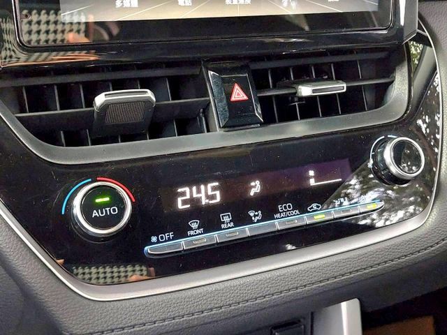 2022年Toyota Corolla Cross 汽油豪華 免鑰匙啟動/ACC主動跟車/藍芽通訊  第10張相片