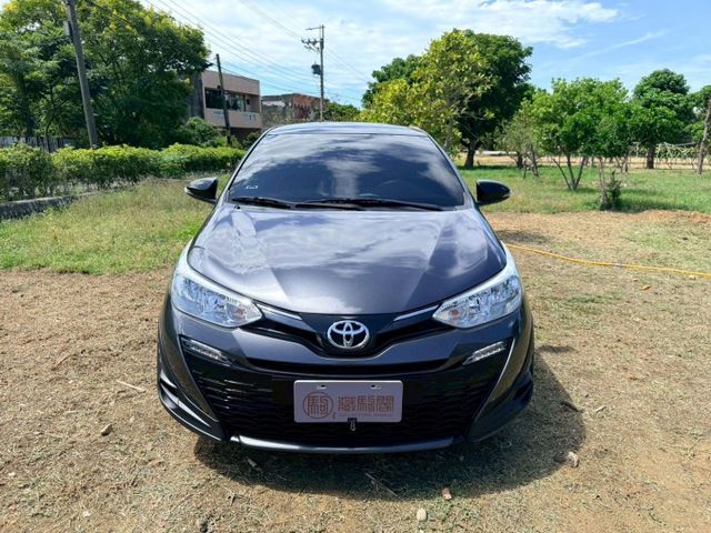 2023年Toyota Yaris 1.5豪華 新車保固中~方向盤快控/免鑰匙啟動/定速巡航  第2張相片