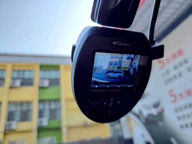 2019年Toyota Yaris 1.5 S 定速巡航/免鑰匙啟動/空力套件/倒車顯影  第12張相片