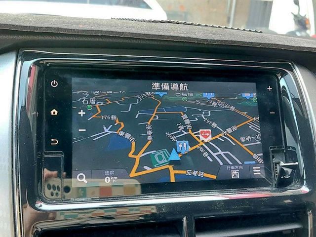2019年Toyota Yaris 1.5 S 定速巡航/免鑰匙啟動/空力套件/倒車顯影  第13張相片