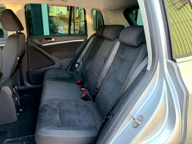 2011年Volkswagen Tiguan 2.0 TSI 分區溫控/後座出風口/衛星導航/倒車顯影  第6張相片