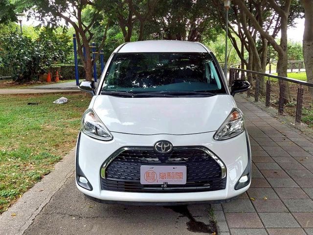 2022年Toyota Sienta 7人座豪華＋ 雙電動側滑門/車道變換輔助系統/定速巡航  第2張相片