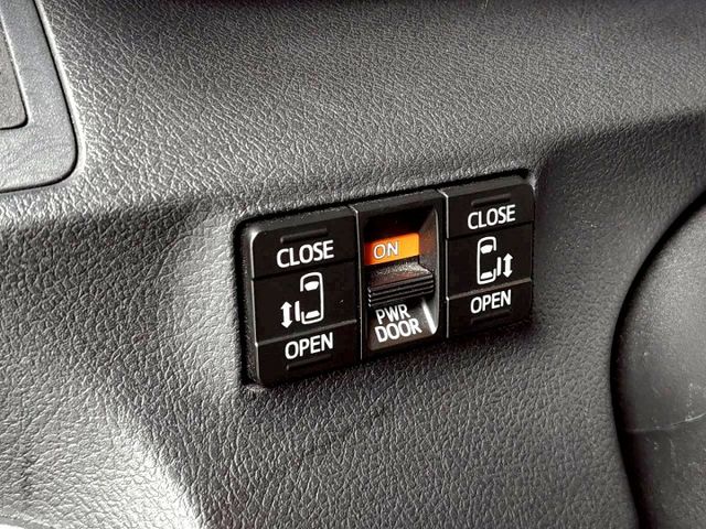 2022年Toyota Sienta 7人座豪華＋ 雙電動側滑門/車道變換輔助系統/定速巡航  第11張相片