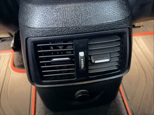 2016年 BMW218i 1.5T 總代理/七人座/保養工單齊全/全車漂亮  第13張相片