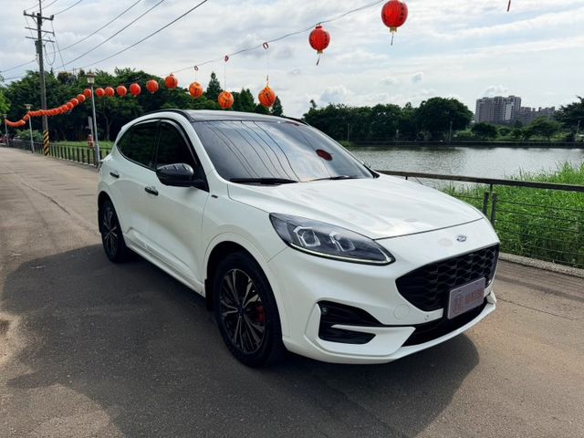 2022年Kuga EcoBoost 250 AWD ST-Line X 有4WD/全景天窗/電動尾門/盲點  第3張相片