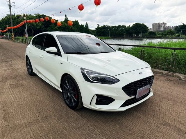 22.5年式Focus Lomme X~數位儀表/E-Mirror電子後視鏡/ACC自動跟車/車道維持輔助/抬頭顯示  第3張相片