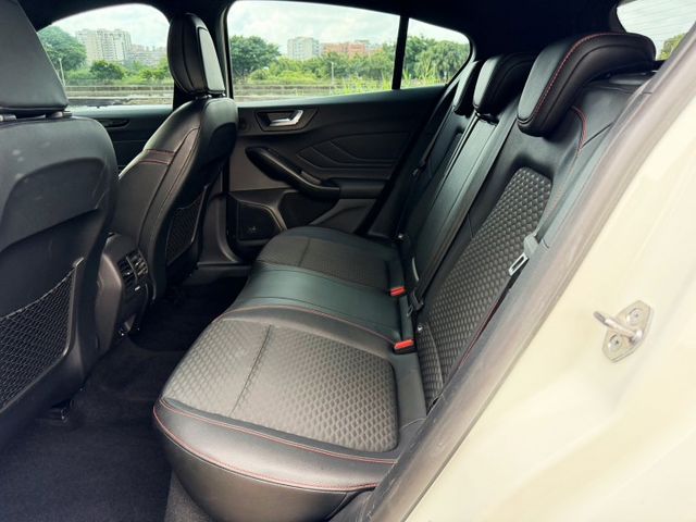 22.5年式Focus Lomme X~數位儀表/E-Mirror電子後視鏡/ACC自動跟車/車道維持輔助/抬頭顯示  第6張相片