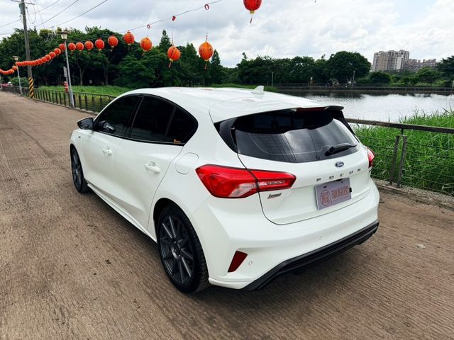 22.5年式Focus Lomme X~數位儀表/E-Mirror電子後視鏡/ACC自動跟車/車道維持輔助/抬頭顯示  第11張相片