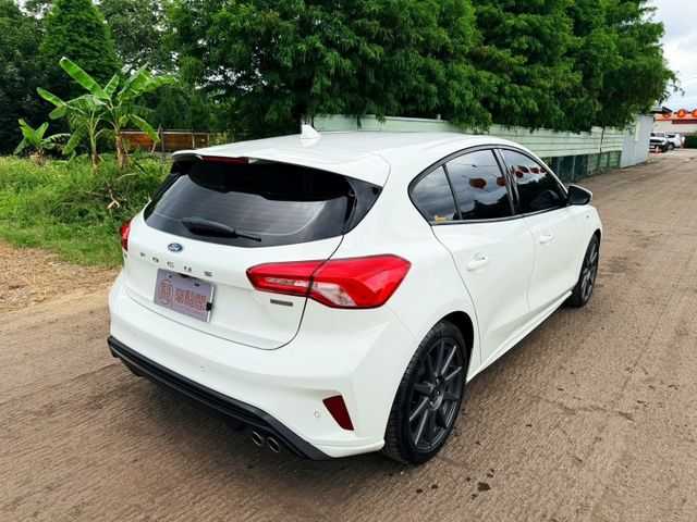 22.5年式Focus Lomme X~數位儀表/E-Mirror電子後視鏡/ACC自動跟車/車道維持輔助/抬頭顯示  第13張相片