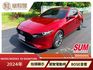 2024年Mazda 3 5D 20S Signature 抬頭顯示/盲點/360還景/電動座椅/ACC自動跟車  第1張縮圖