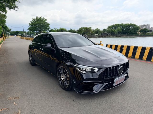 2019年Mercedes-AMG CLA 35 4MATIC 總代理/AMG運動版/23P智慧駕駛輔助/僅跑4萬公里  第3張相片