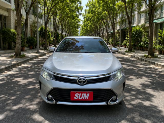 2017年CAMRY 2.0 多媒體影音/導航倒顯/恆溫/霧燈。  第2張相片