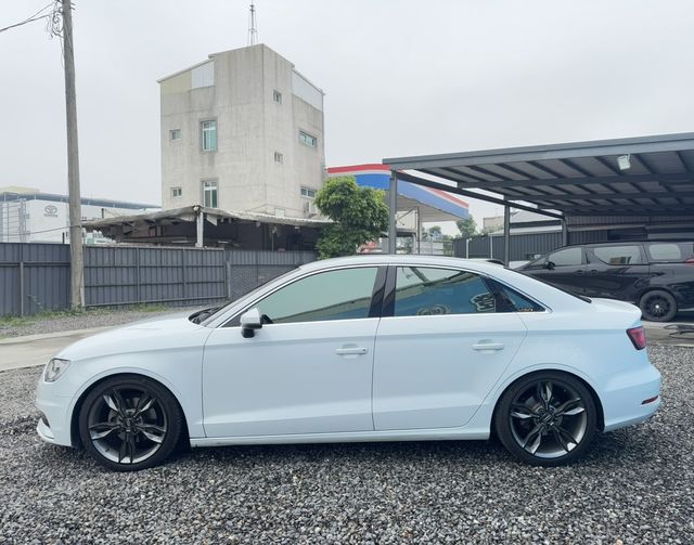 AUDI奧迪 A3 SEDAN  第3張相片