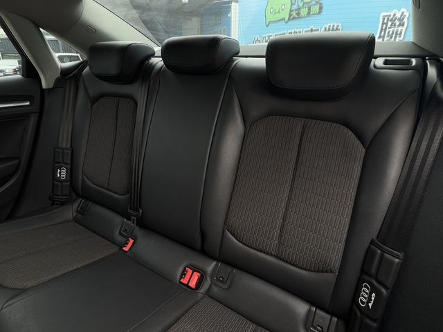 AUDI奧迪 A3 SEDAN  第8張相片