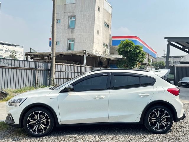FORD福特 FOCUS ACTIVE  第3張相片