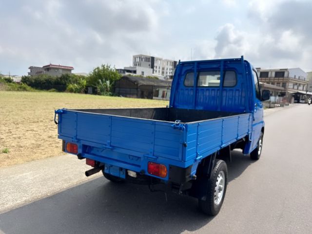 1.5L 新引擎-2WD~框式木床『自排』好駕馭~工作開車輕鬆  載貨空間大,省油省稅金,輕商首選  第4張相片