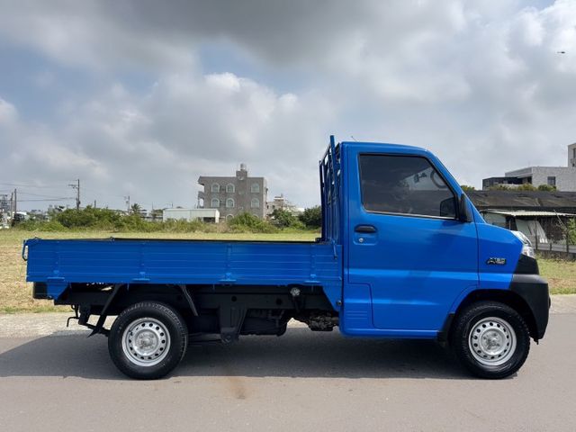 1.5L 新引擎-2WD~框式木床『自排』好駕馭~工作開車輕鬆  載貨空間大,省油省稅金,輕商首選  第6張相片