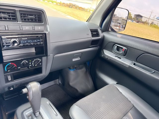 1.5L 新引擎-2WD~框式木床『自排』好駕馭~工作開車輕鬆  載貨空間大,省油省稅金,輕商首選  第9張相片