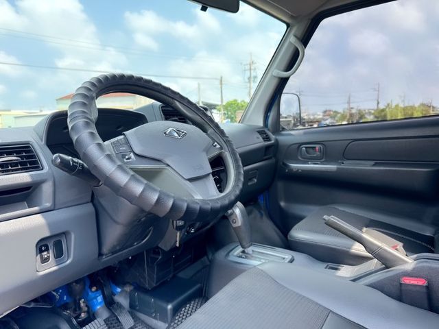 1.5L 新引擎-2WD~框式木床『自排』好駕馭~工作開車輕鬆  載貨空間大,省油省稅金,輕商首選  第11張相片