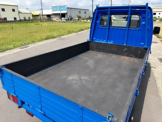 1.5L 新引擎-2WD~框式木床『自排』好駕馭~工作開車輕鬆  載貨空間大,省油省稅金,輕商首選  第15張相片