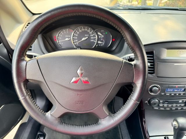 經典車款~妥善率高~動力佳~一手車~低里程~年均里程7200公里~超大乘坐空間~內外狀況佳~最舒適豪華房車~首選代步車款  第7張相片