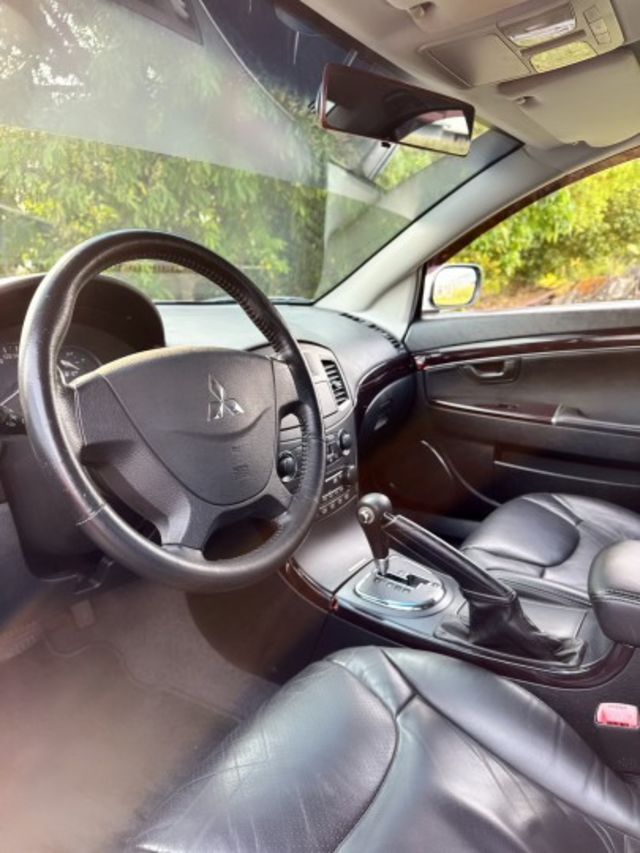 經典車款~妥善率高~動力佳~一手車~低里程~年均里程7200公里~超大乘坐空間~內外狀況佳~最舒適豪華房車~首選代步車款  第10張相片