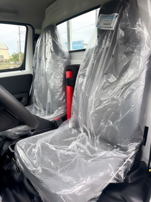 新車原廠保固中~4年12萬公里  全新車~自排框式木床車型  妥善率~運輸載貨~商車第一首選  第14張相片